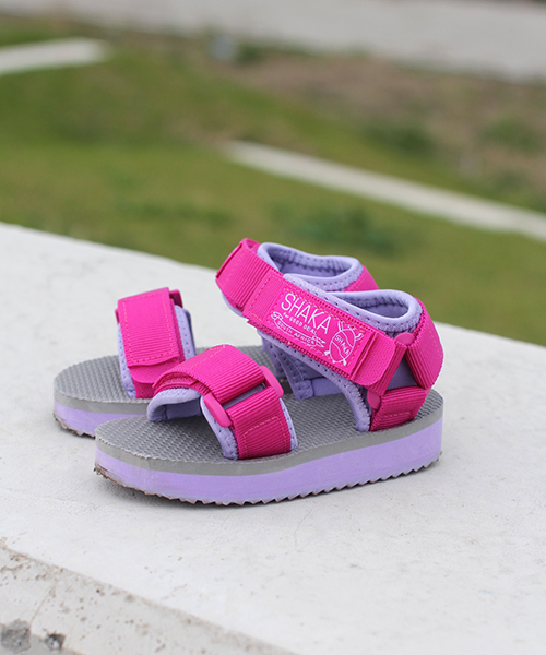 SHAKA（シャカ）の「【SHAKA / シャカ】NEO BUNGY KIDS（サンダル・キッズ・グレイッシュブルー/ネイビー/ピンク系その他/グレー/ブラック/ラベンダー/ブラック×グレー/スモークピンク/ブルー系その他・19cm/15cm/18cm/17cm/16cm）」の8枚目の写真