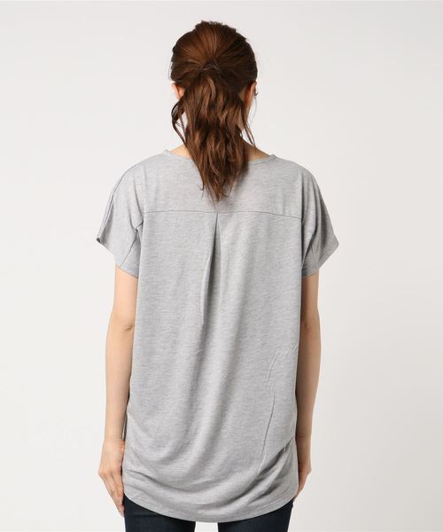 AMERICAN HOLIC（アメリカンホリック）の「・バックVネックチュニック（Tシャツ/カットソー・レディース・オフホワイト/サックスブルー/ネイビー/グレー系その他・FREE）」の7枚目の写真
