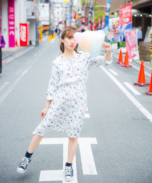 LINEASTORIA(リネアストリア)の「【ポニーテール】ブリッジポニーテール マシュマロウェイブ(ウィッグ・レディース・その他1/その他2/その他3/その他4/その他5/その他6・FREE)」の5枚目の写真