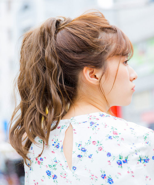 LINEASTORIA(リネアストリア)の「【ポニーテール】ブリッジポニーテール マシュマロウェイブ(ウィッグ・レディース・その他1/その他2/その他3/その他4/その他5/その他6・FREE)」の9枚目の写真