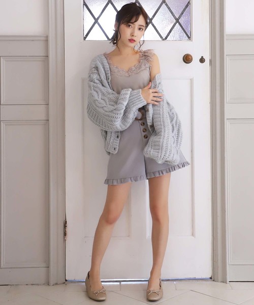 one after another NICE CLAUP（ワンアフターアナザーナイスクラップ）の「ハートキュンケーブルニットカーディガン（カーディガン/ボレロ・レディース・アイボリー/サックスブルー/ピンク・FREE）」の9枚目の写真