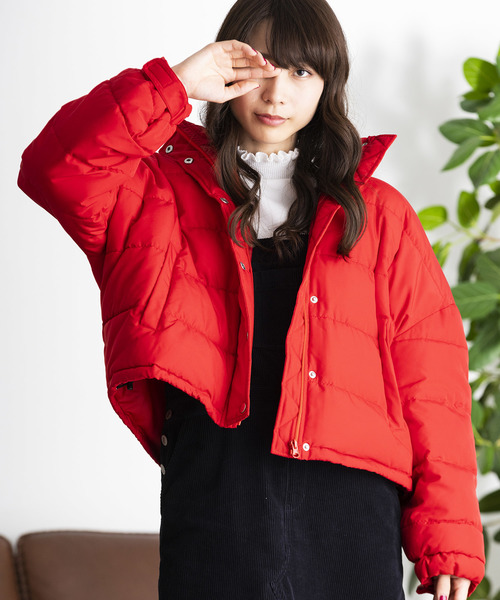 WEGO（ウィゴー）の「WEGO/2WAYカラーフード中綿ブルゾン（ダウンジャケット/コート・レディース・ブラック/レッド/イエロー/ライトピンク・FREE）」の4枚目の写真