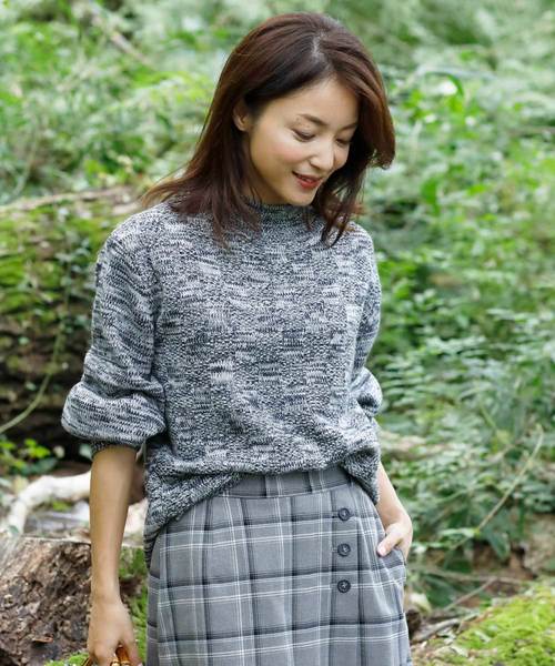 Petit Honfleur（プチオンフルール）の「ミックス編みニットプルオーバー（ニット/セーター・レディース・パープル/グレー/アイボリー・M size/L size）」の3枚目の写真