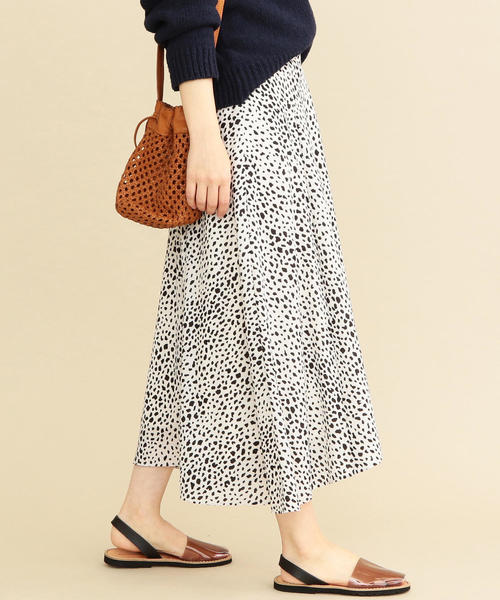 BEAUTY&YOUTH UNITED ARROWS（ビューティーアンドユースユナイテッドアローズ）の「BY∴ レオパードプリントフレアスカート -手洗い可能-◆（スカート・レディース・ブラック/オフホワイト・SMALL/MEDIUM/LARGE）」の12枚目の写真