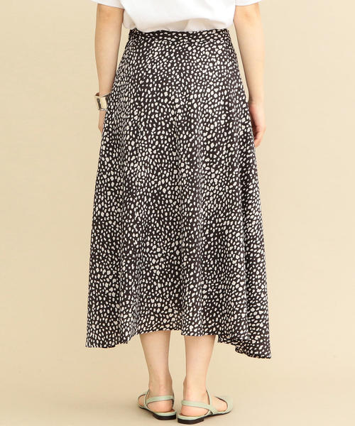 BEAUTY&YOUTH UNITED ARROWS（ビューティーアンドユースユナイテッドアローズ）の「BY∴ レオパードプリントフレアスカート -手洗い可能-◆（スカート・レディース・ブラック/オフホワイト・SMALL/MEDIUM/LARGE）」の6枚目の写真