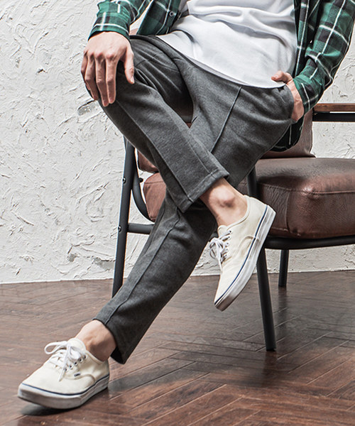 MinoriTY（マイノリティ）の「センタープレススウェット/スラックス（その他パンツ・メンズ・ブラック/ネイビー/ブルー系その他/カーキ/ブラック系その他/その他/チャコール/杢グレー・L/S/XL/M）」の4枚目の写真