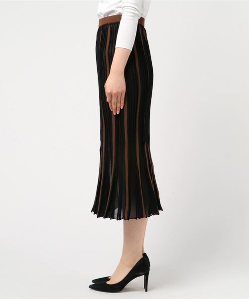 babaco(ババコ)の「BABACO / ピンタックフレアスカート(スカート・レディース・ブラック・FREE)」の6枚目の写真