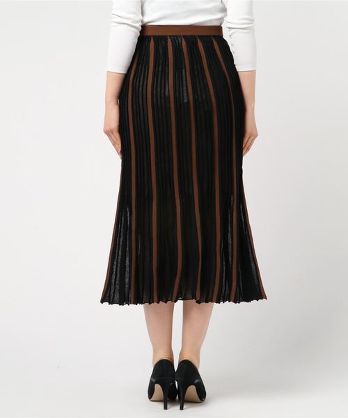 babaco(ババコ)の「BABACO / ピンタックフレアスカート(スカート・レディース・ブラック・FREE)」の5枚目の写真