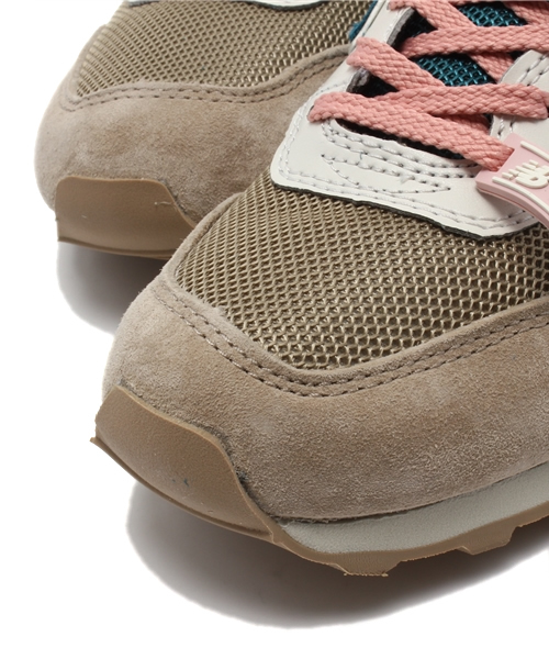 NEW BALANCE（ニューバランス）の「ニューバランス クラシック レディース new balance WR996（スニーカー・レディース・ベージュ/イエロー・22cm）」の4枚目の写真