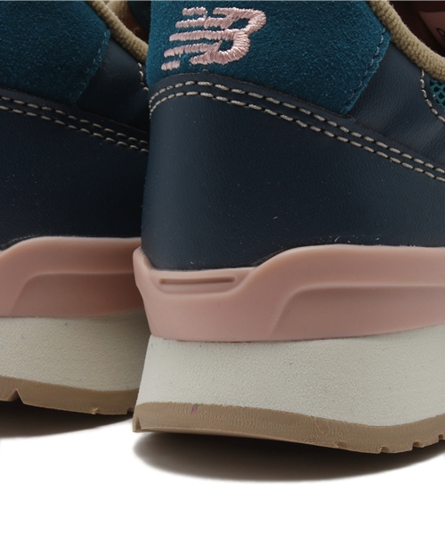 NEW BALANCE（ニューバランス）の「ニューバランス クラシック レディース new balance WR996（スニーカー・レディース・ベージュ/イエロー・22cm）」の3枚目の写真