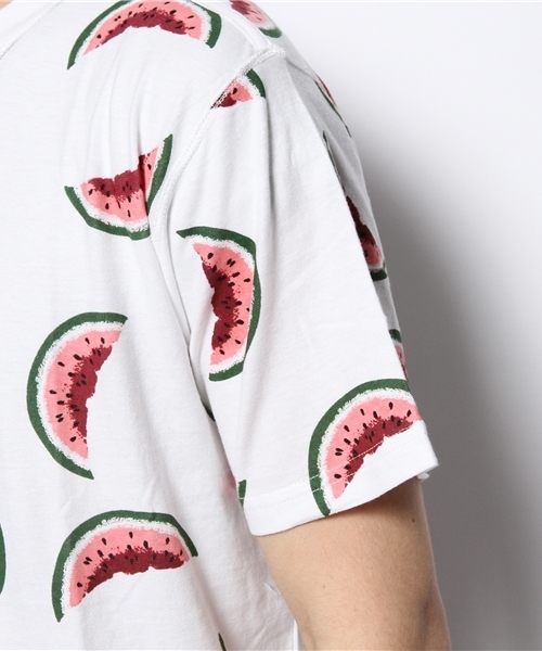 R.NEWBOLD(アールニューボールド)の「GOOD HOOD×RN/WATERMELON PRINT T-SHIRT/145200(Tシャツ/カットソー・メンズ・レッド系その他/ホワイト系その他/ブラック系その他・SMALL/MEDIUM/X-LARGE/LARGE)」の13枚目の写真