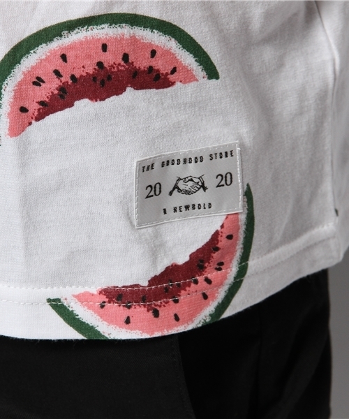 R.NEWBOLD(アールニューボールド)の「GOOD HOOD×RN/WATERMELON PRINT T-SHIRT/145200(Tシャツ/カットソー・メンズ・レッド系その他/ホワイト系その他/ブラック系その他・SMALL/MEDIUM/X-LARGE/LARGE)」の12枚目の写真