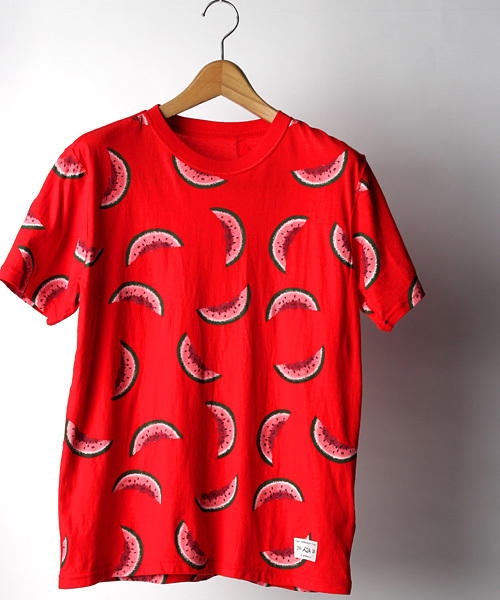R.NEWBOLD(アールニューボールド)の「GOOD HOOD×RN/WATERMELON PRINT T-SHIRT/145200(Tシャツ/カットソー・メンズ・レッド系その他/ホワイト系その他/ブラック系その他・SMALL/MEDIUM/X-LARGE/LARGE)」の8枚目の写真