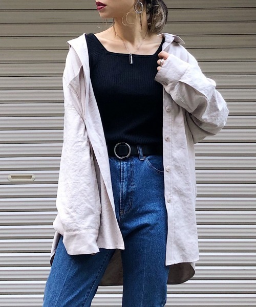 PAGEBOY（ページボーイ）の「ピーチツイルBIGシャツ（シャツ/ブラウス・レディース・ブラック/オフホワイト/ブルー系その他/グレイッシュベージュ・FREE）」の3枚目の写真