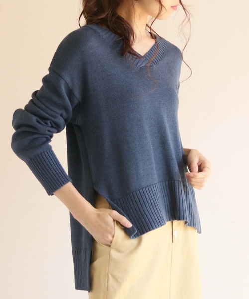 HER CLOSET(ハークローゼット)の「【HERCLOSET】Vネックニットプルオーバー(ニット/セーター・レディース・チャコールグレー/テラコッタ/ベージュ/ダークベージュ/ライトイエロー/グリーン/ネイビー・M)」の6枚目の写真