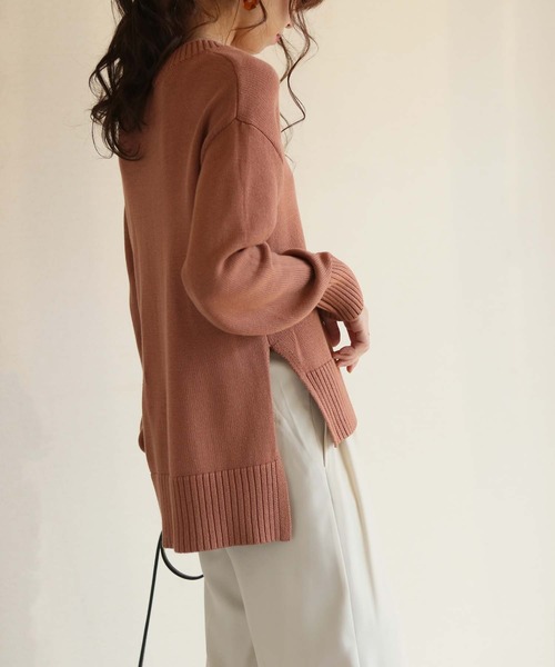 HER CLOSET(ハークローゼット)の「【HERCLOSET】Vネックニットプルオーバー(ニット/セーター・レディース・チャコールグレー/テラコッタ/ベージュ/ダークベージュ/ライトイエロー/グリーン/ネイビー・M)」の3枚目の写真