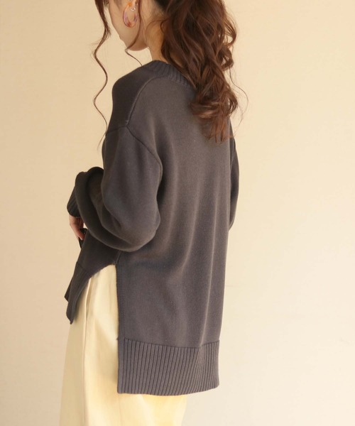 HER CLOSET(ハークローゼット)の「【HERCLOSET】Vネックニットプルオーバー(ニット/セーター・レディース・チャコールグレー/テラコッタ/ベージュ/ダークベージュ/ライトイエロー/グリーン/ネイビー・M)」の10枚目の写真