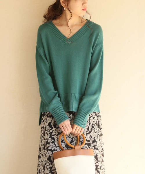 HER CLOSET(ハークローゼット)の「【HERCLOSET】Vネックニットプルオーバー(ニット/セーター・レディース・チャコールグレー/テラコッタ/ベージュ/ダークベージュ/ライトイエロー/グリーン/ネイビー・M)」の20枚目の写真