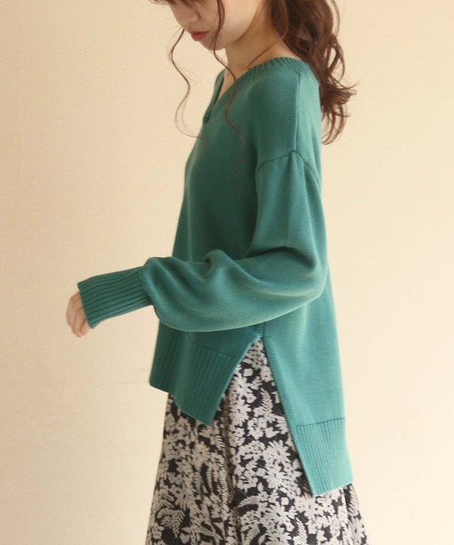 HER CLOSET(ハークローゼット)の「【HERCLOSET】Vネックニットプルオーバー(ニット/セーター・レディース・チャコールグレー/テラコッタ/ベージュ/ダークベージュ/ライトイエロー/グリーン/ネイビー・M)」の22枚目の写真
