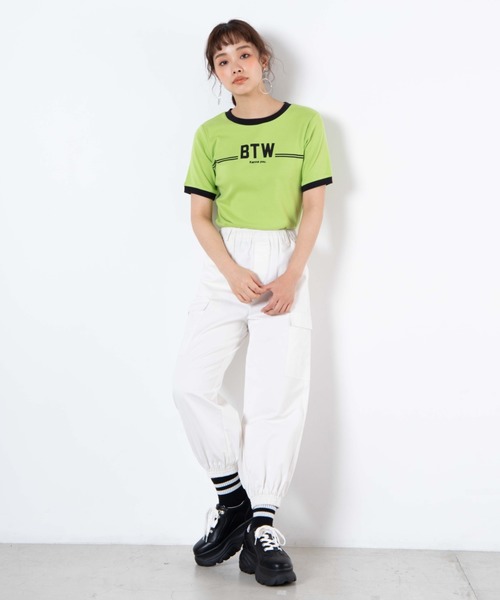 WEGO(ウィゴー)の「WEGO/ロゴリンガーTシャツ(Tシャツ/カットソー・レディース・ホワイト/ライム・FREE)」の7枚目の写真