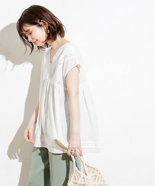 natural couture(ナチュラルクチュール)の「ピンタックレースブラウス(シャツ/ブラウス・レディース・ブラック/オフホワイト/ブラウン/カーキ・FREE)」の19枚目の写真