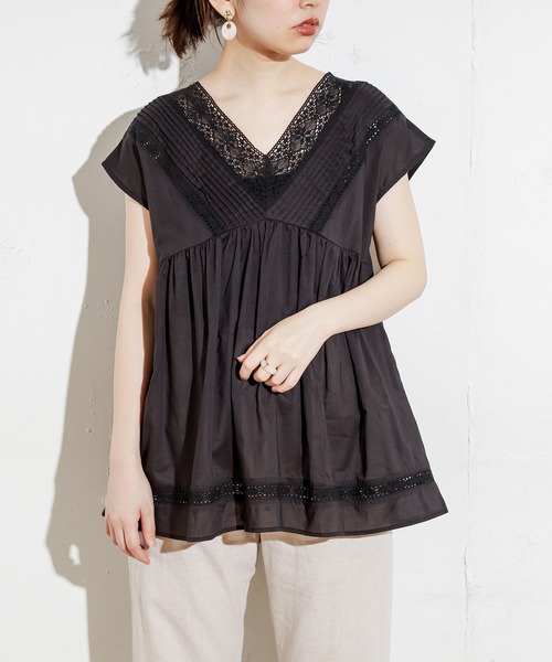 natural couture(ナチュラルクチュール)の「ピンタックレースブラウス(シャツ/ブラウス・レディース・ブラック/オフホワイト/ブラウン/カーキ・FREE)」の18枚目の写真