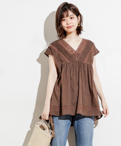 natural couture(ナチュラルクチュール)の「ピンタックレースブラウス(シャツ/ブラウス・レディース・ブラック/オフホワイト/ブラウン/カーキ・FREE)」の8枚目の写真