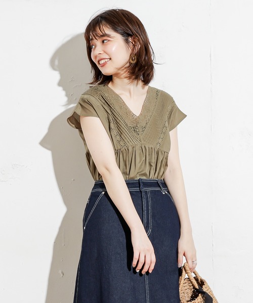 natural couture(ナチュラルクチュール)の「ピンタックレースブラウス(シャツ/ブラウス・レディース・ブラック/オフホワイト/ブラウン/カーキ・FREE)」の20枚目の写真