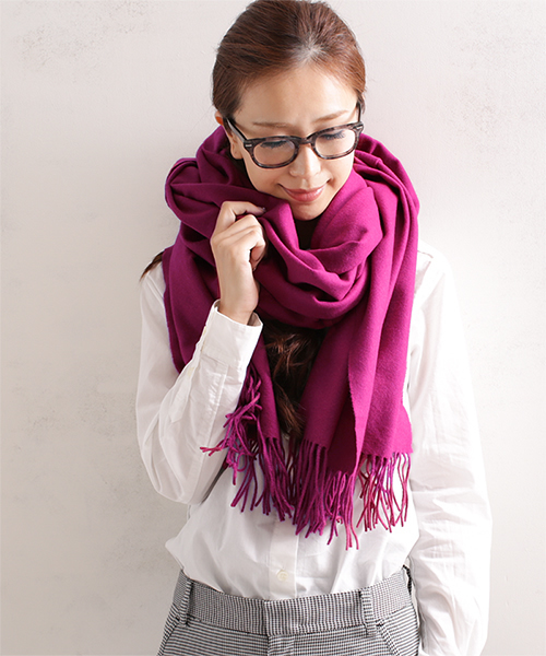 NANO universe（ナノユニバース）の「GLEN PRINCE/大判WOOLカラーストール（ストール/ショール・レディース・ピンク/ベージュ/ブルー/チャコール/ネイビー/ブラック・FREE）」の6枚目の写真