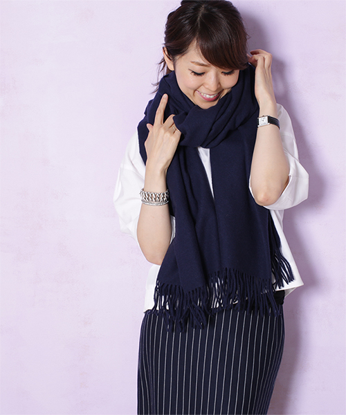 NANO universe（ナノユニバース）の「GLEN PRINCE/大判WOOLカラーストール（ストール/ショール・レディース・ピンク/ベージュ/ブルー/チャコール/ネイビー/ブラック・FREE）」の11枚目の写真