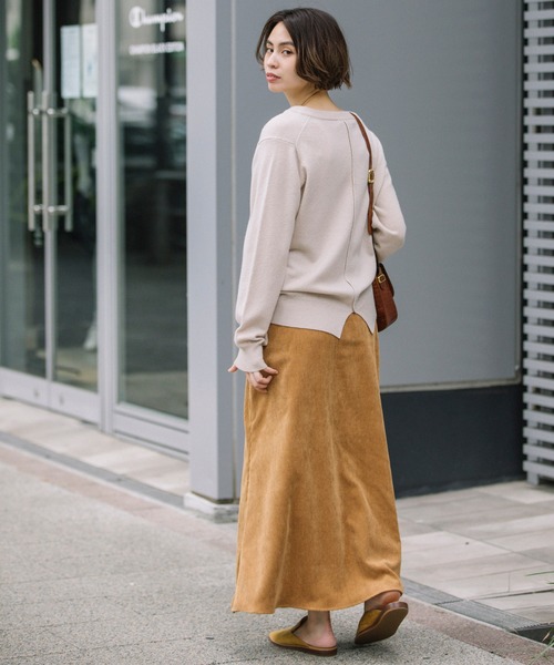 Munich（ミューニック）の「コーデュロイ　マーメイドマキシスカート（スカート・レディース・ブラック/パープル/キャメル・S/M）」の13枚目の写真