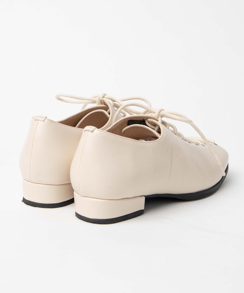 WEGO（ウィゴー）の「WEGO/レースアップスクエアトゥシューズ（ドレスシューズ・レディース・ブラック/オフホワイト・MEDIUM/LARGE）」の3枚目の写真