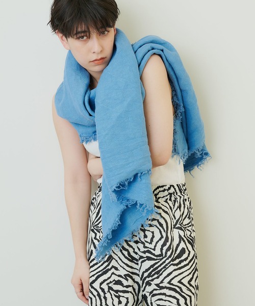 ASAUCE MELER（アソースメレ）の「【ASAUCE MELER】別注ベルギーリネンフリンジストール（ストール/ショール・レディース・グレー系その他/ライトカーキ/ライトブルー/ピンクベージュ・FREE）」の4枚目の写真