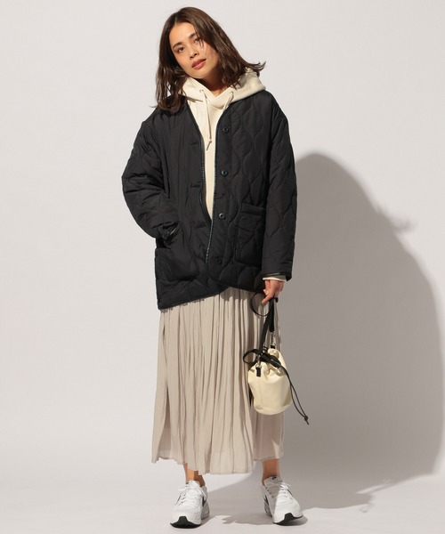 BAYFLOW(ベイフロー)の「Vネックキルトジャケット(その他アウター・レディース・ブラック/オフホワイト/カーキ・SMALL/MEDIUM)」の10枚目の写真