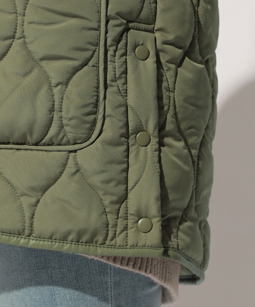 BAYFLOW(ベイフロー)の「Vネックキルトジャケット(その他アウター・レディース・ブラック/オフホワイト/カーキ・SMALL/MEDIUM)」の18枚目の写真