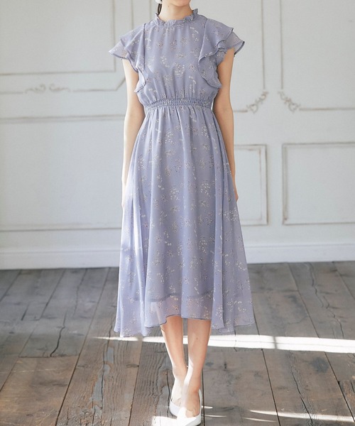 tocco closet（トッコ　クローゼット）の「プチフリルネックラッフルフリルスリーブフラワープリントワンピース（ワンピース・レディース・ピンク/ライトベージュ/グレイッシュブルー・M）」の4枚目の写真