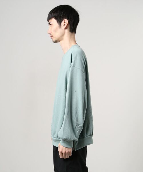 Beno（ビーノ）の「ライト裏毛 サイドジップ スリット バルーンスリーブ ルーズシルエット トレーナー（スウェット・メンズ・ラベンダー/アイボリー/ブラック/ピンクベージュ/ライトグリーン/コーラルピンク・M/L）」の17枚目の写真