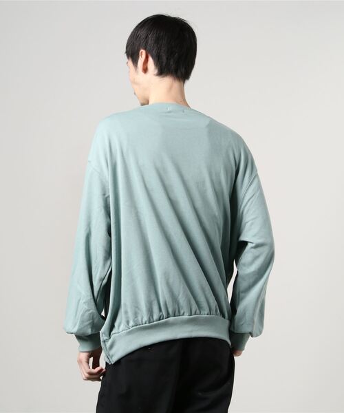 Beno（ビーノ）の「ライト裏毛 サイドジップ スリット バルーンスリーブ ルーズシルエット トレーナー（スウェット・メンズ・ラベンダー/アイボリー/ブラック/ピンクベージュ/ライトグリーン/コーラルピンク・M/L）」の12枚目の写真