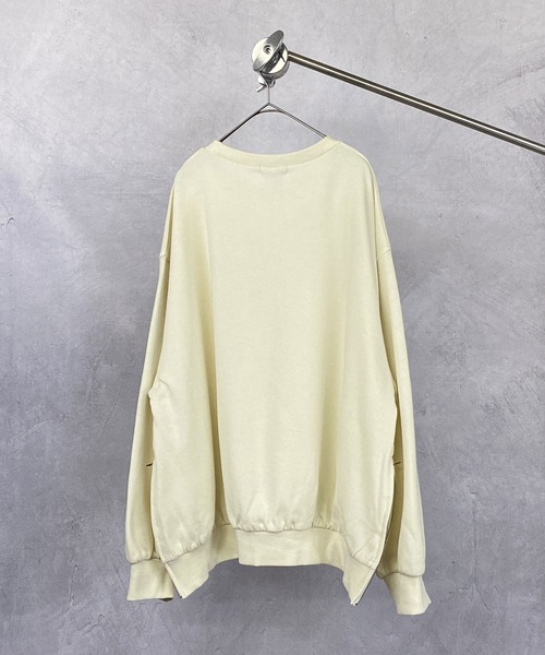 Beno（ビーノ）の「ライト裏毛 サイドジップ スリット バルーンスリーブ ルーズシルエット トレーナー（スウェット・メンズ・ラベンダー/アイボリー/ブラック/ピンクベージュ/ライトグリーン/コーラルピンク・M/L）」の11枚目の写真