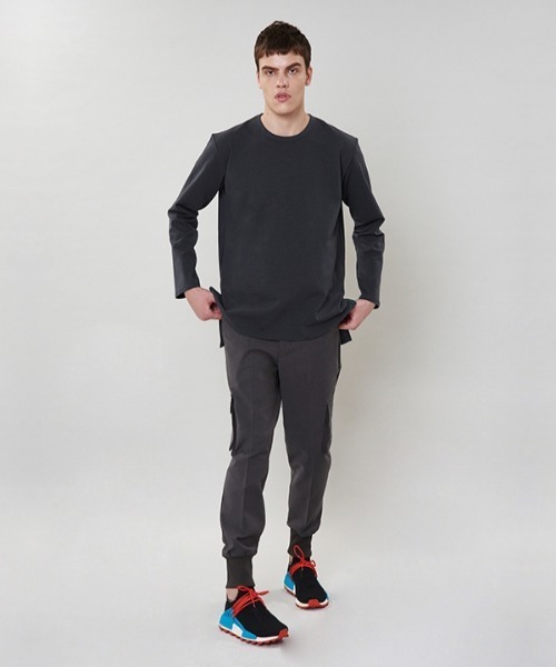 VABEU(バーベウ)の「【VABEU 】サイドラインポイントティーシャツ / Sideline Pointed T-shirts(Tシャツ/カットソー・メンズ・ブラック/グレー/アイボリー・LARGE/XX-LARGE)」の9枚目の写真