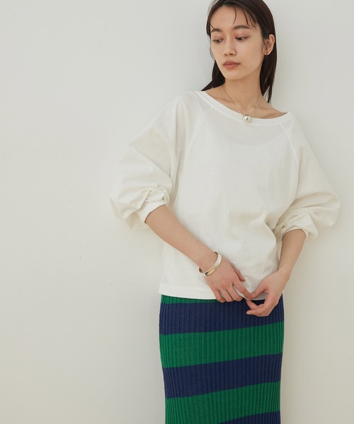 ADAM ET ROPE'(アダムエロペ)の「ワイドスリーブくびれTEE(Tシャツ/カットソー・レディース・ホワイト/ベージュ/グリーン・FREE)」の2枚目の写真