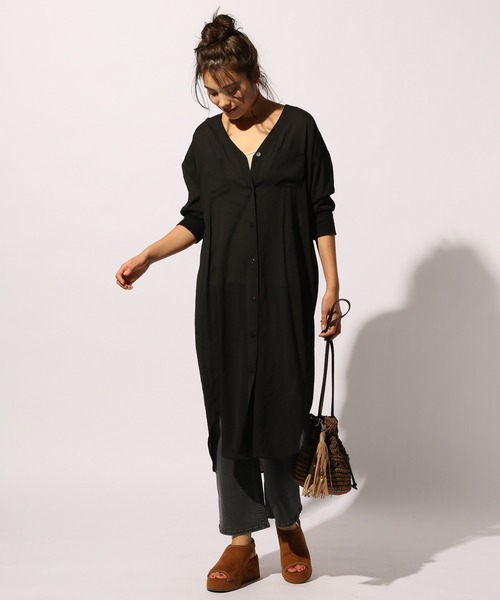 BAYFLOW（ベイフロー）の「シアーシャツワンピース（ワンピース・レディース・ブラック/ベージュ/ライトグリーン・FREE）」の8枚目の写真