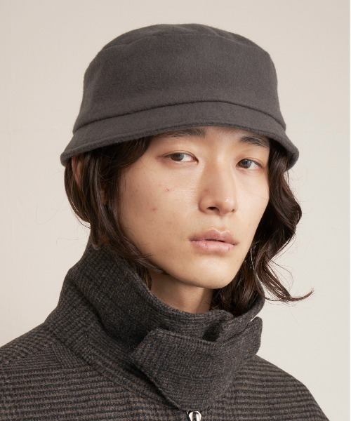And A（アンドエー）の「TROVE トローブ / MJUK HAT ミューク バケットハット / 65HAT01（ハット・メンズ・グレイッシュベージュ/ブラック・ONE SIZE）」の2枚目の写真