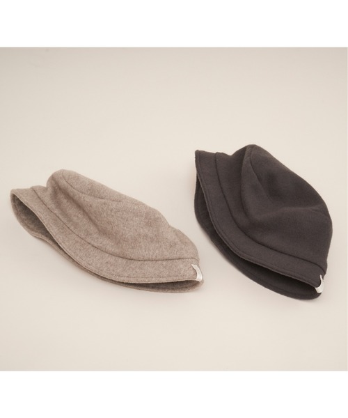 And A（アンドエー）の「TROVE トローブ / MJUK HAT ミューク バケットハット / 65HAT01（ハット・メンズ・グレイッシュベージュ/ブラック・ONE SIZE）」の3枚目の写真