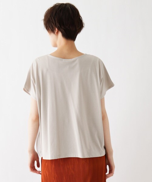 DRESKIP（ドレスキップ）の「◆ひんやりシフォンレイヤード転写プリントTシャツ（Tシャツ/カットソー・レディース・オフホワイト/ライトベージュ/黄緑系/キャメル/ブラック/パープル・03/02/04）」の9枚目の写真