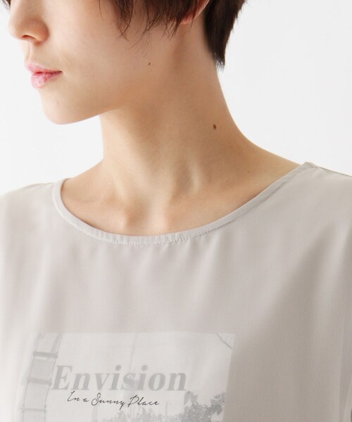 DRESKIP（ドレスキップ）の「◆ひんやりシフォンレイヤード転写プリントTシャツ（Tシャツ/カットソー・レディース・オフホワイト/ライトベージュ/黄緑系/キャメル/ブラック/パープル・03/02/04）」の10枚目の写真