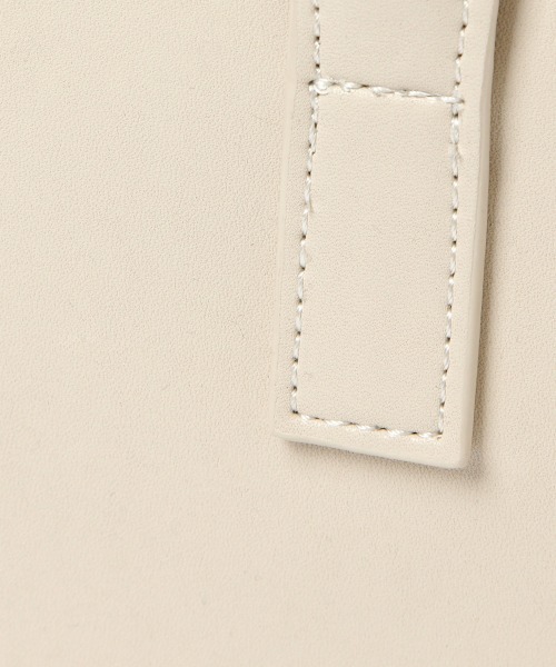 LOWRYS FARM(ローリーズファーム)の「2WAYボストンバッグ 958281(ボストンバッグ・レディース・アイボリー/ブラック/ダークブラウン・FREE)」の22枚目の写真