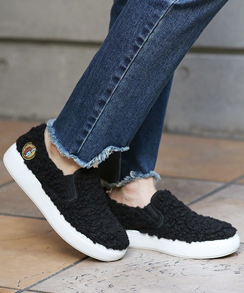 チチカカ（チチカカ）の「ボアスリッポン（スリッポン・レディース・ホワイト/イエロー/ブラウン/ブラック・MEDIUM/LARGE）」の2枚目の写真