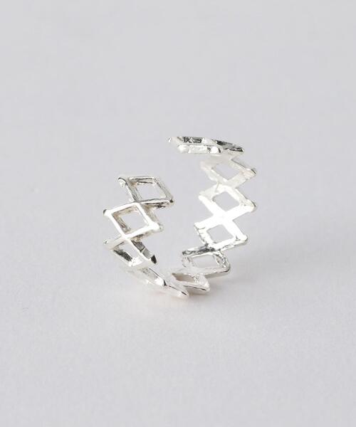 BYOKA（ビョーカ）の「＜BYOKA（ビョーカ）＞LATTICE SV イヤーカフ（イヤーカフ・レディース・シルバー・FREE）」の2枚目の写真