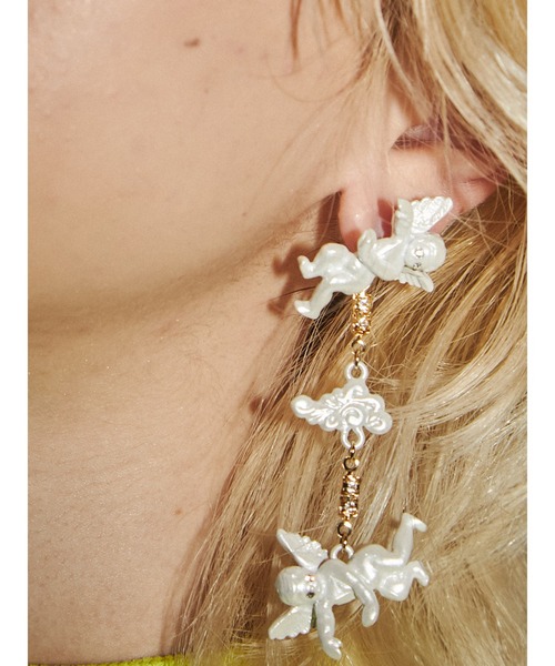 PAMEO POSE（パメオポーズ）の「Angels Pierce（ピアス（両耳用）・レディース・ホワイト/ゴールド/シルバー・FREE）」の4枚目の写真